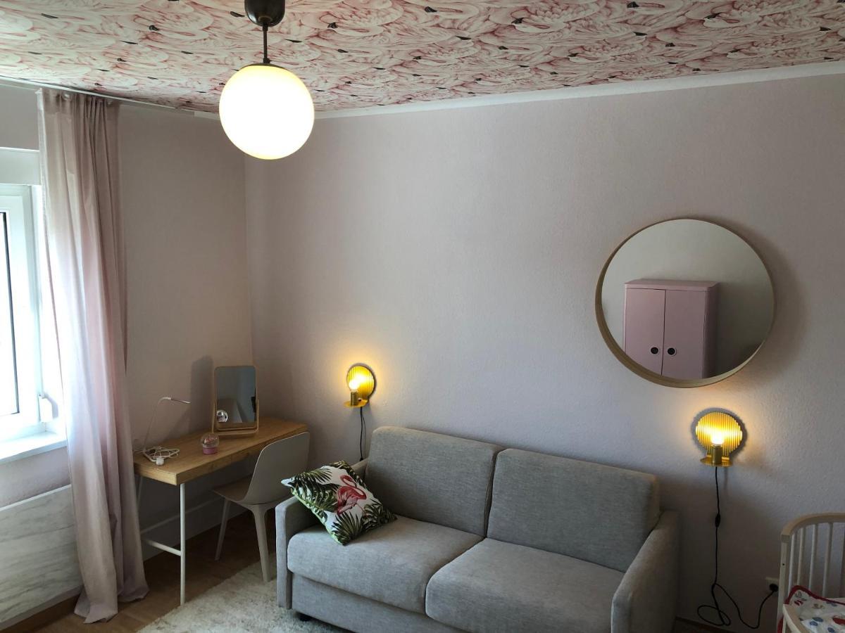 Altstadt Naehe 7 Min Fussweg Ueber Alte Maibruecke Zu Pension Mit Balkon & Garten, Ideal For Long Stay, Relocation ออคเซนฟอร์ท ภายนอก รูปภาพ