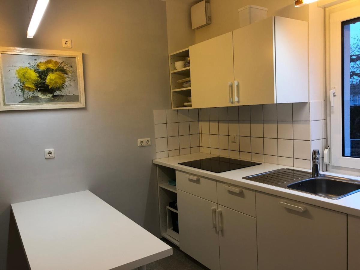 Altstadt Naehe 7 Min Fussweg Ueber Alte Maibruecke Zu Pension Mit Balkon & Garten, Ideal For Long Stay, Relocation ออคเซนฟอร์ท ภายนอก รูปภาพ