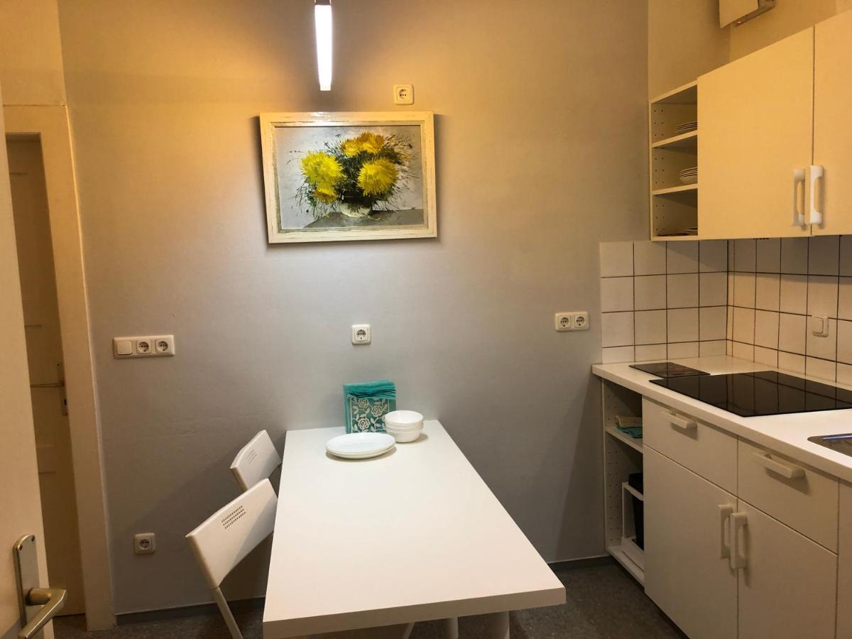 Altstadt Naehe 7 Min Fussweg Ueber Alte Maibruecke Zu Pension Mit Balkon & Garten, Ideal For Long Stay, Relocation ออคเซนฟอร์ท ภายนอก รูปภาพ